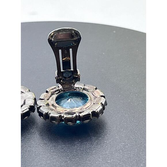 Kenneth Jay Lane‎ Vintage Aquamarine Color Button Clip Gunmetal Earrings - Picture 6 of 12